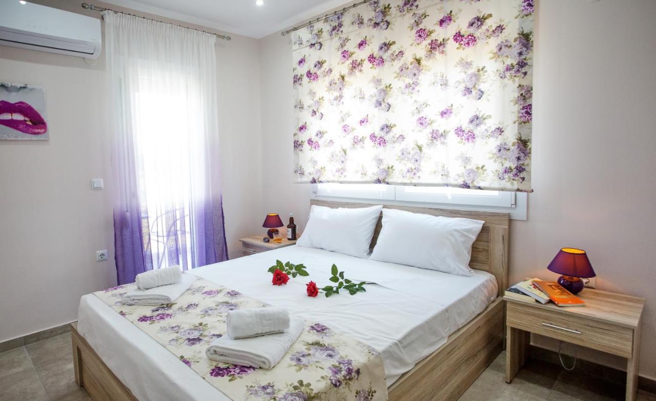 Ferienwohnung Kaiafas Luxury Philoxenia Néa Péramos Exterior foto
