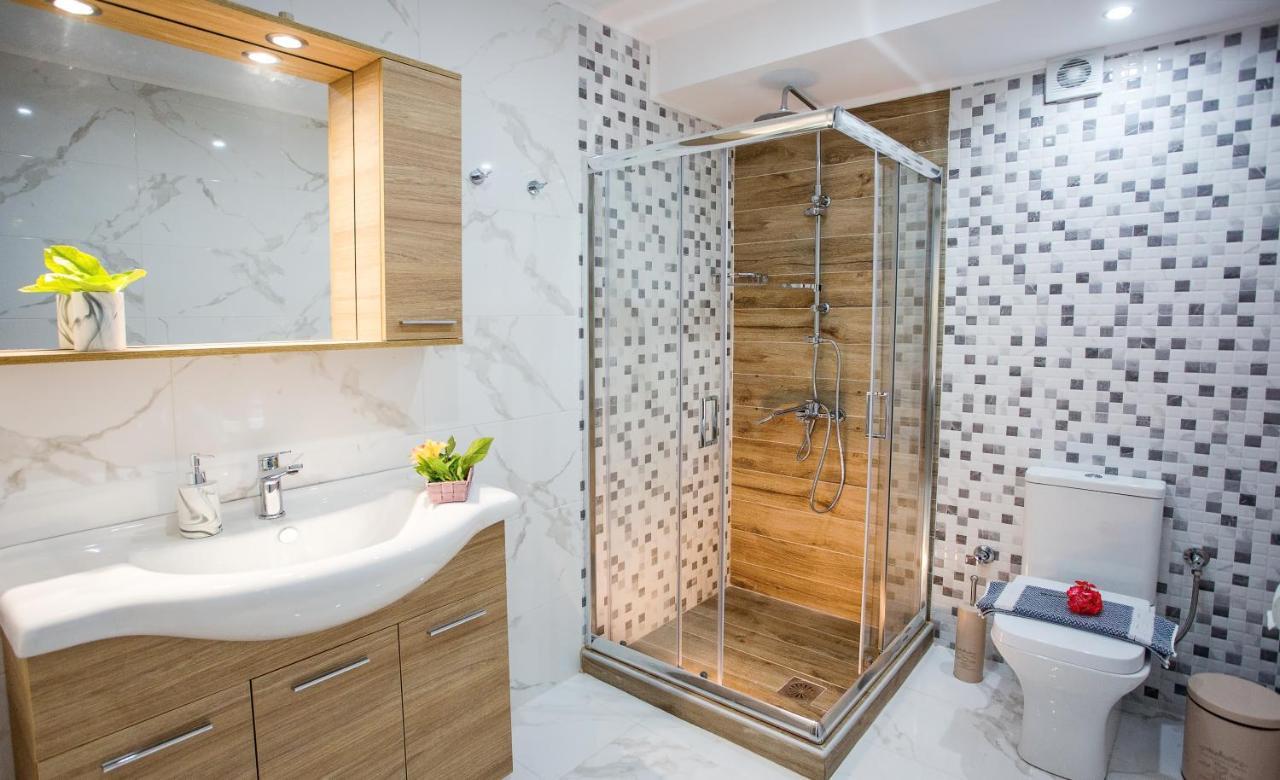 Ferienwohnung Kaiafas Luxury Philoxenia Néa Péramos Exterior foto