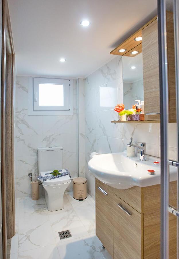 Ferienwohnung Kaiafas Luxury Philoxenia Néa Péramos Exterior foto